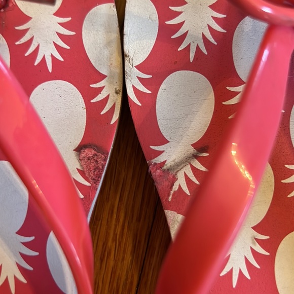 Kate Spade Pineapple Flip Flops - Picture 2 of 3